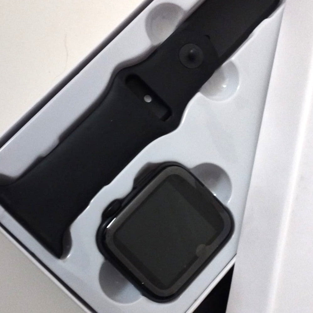 Caixa com Smartwatch preto