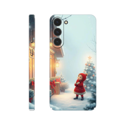 capa de telemovel com menina vestida de natal na neve